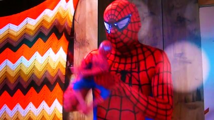 Télécharger la video: SUPER Funny Superheros in Action In Real Life SPIDERMAN BATMAN JOKER SPIDERBABY POOP