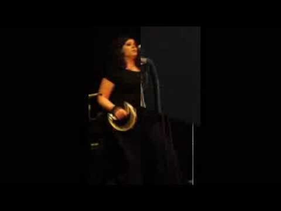 Luis Alberto Spinetta - Cheques (cover by Luly Roldan)