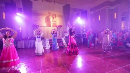 mere sanyia  super star_ bride dance in her wedding||dulhan dance||best wedding dance||