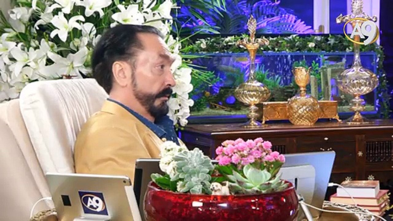 Adnan Oktar: Askerler bizim kınalı kuzularımız, şefkatle yaklaşmak gerekir
