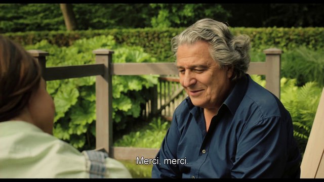 À bras ouverts - Bande-annonce avec Christian Clavier