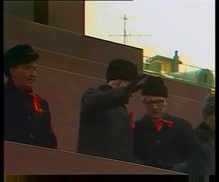 Живков на парада на 7. 11. 1977 в Москва