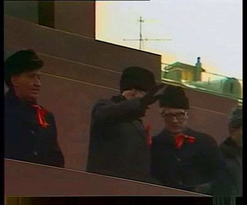 Живков на парада на 7. 11. 1977 в Москва