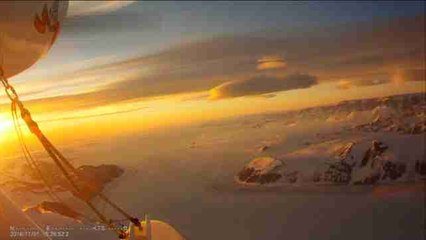 Piloto español completa la vuelta al mundo a través de los polos en vuelo científico