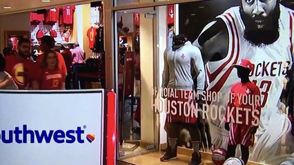 Règle numéro 1 : ne jamais aller à une rencontre sportive avec sa maîtresse ou son amant...