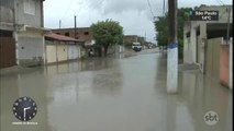 Chuva causa estragos e mata uma idosa na Baixada Fluminense