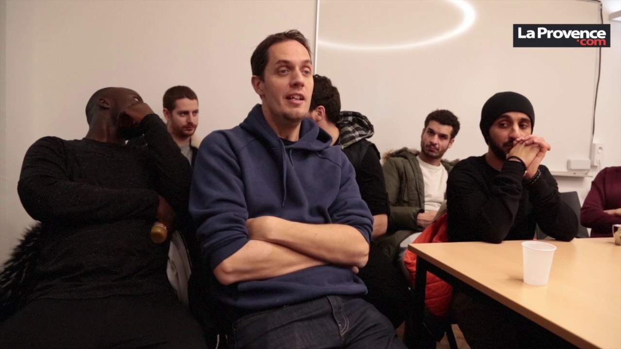 Marseille : Grand Corps Malade à la rencontre des lycéens