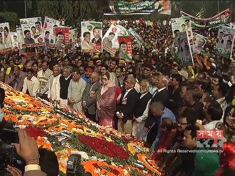 জাতীয় স্মৃতিসৌধে শ্রদ্ধা জানিয়েছেন খালেদা জিয়া