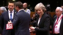 İngiltere Başbakanı Theresa May yalnız kaldı | En Son Haber