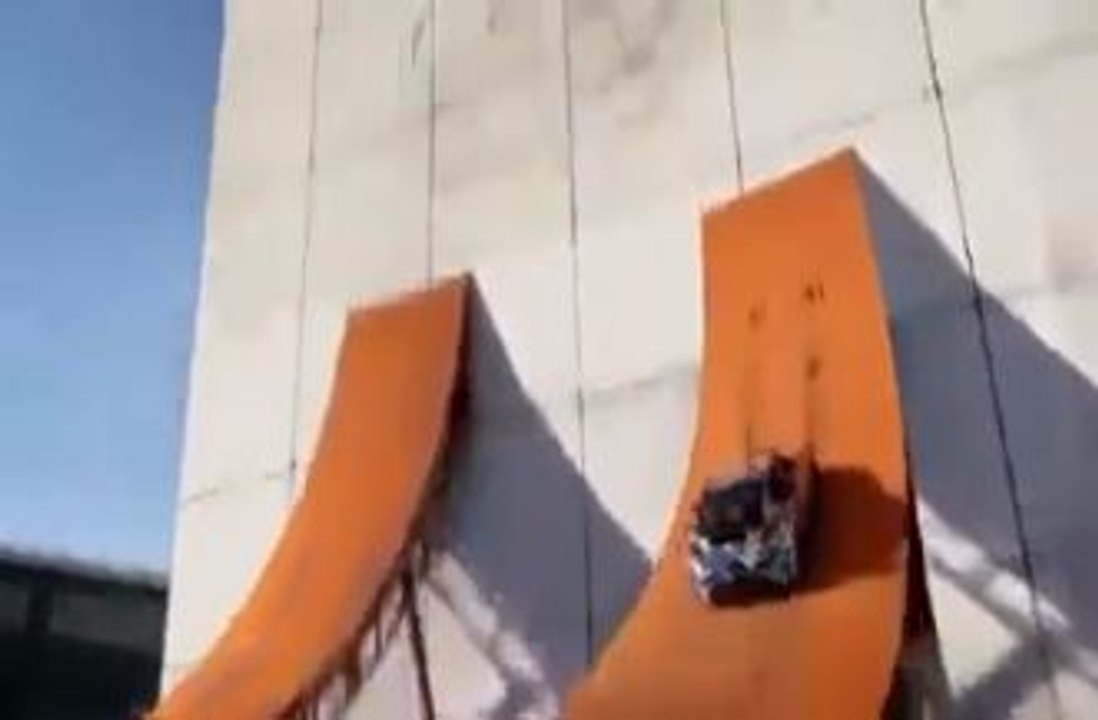 OMG ! Car Driving on 90 degree Wall- Top Shocking Video