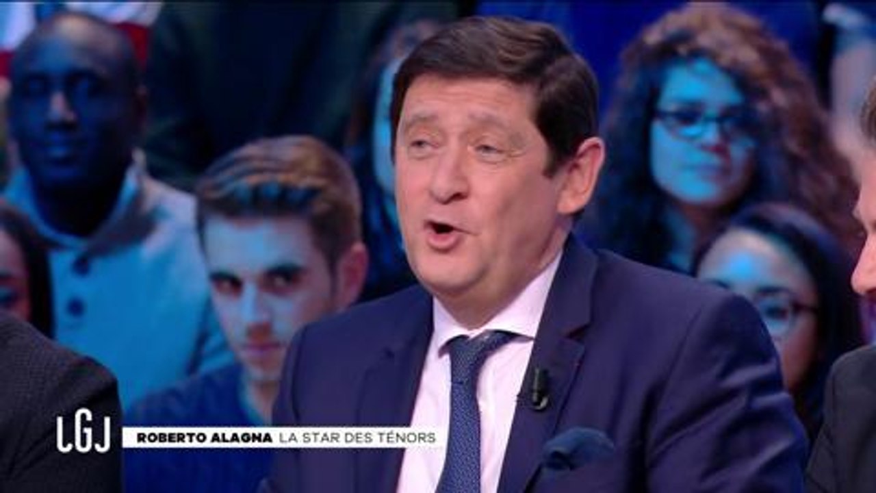 Patrick Kanner chante