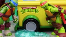 Teenage Mutant Ninja Turtles Shrink Party Wagon DVD Collection with Secret Ooze and Metal Head
