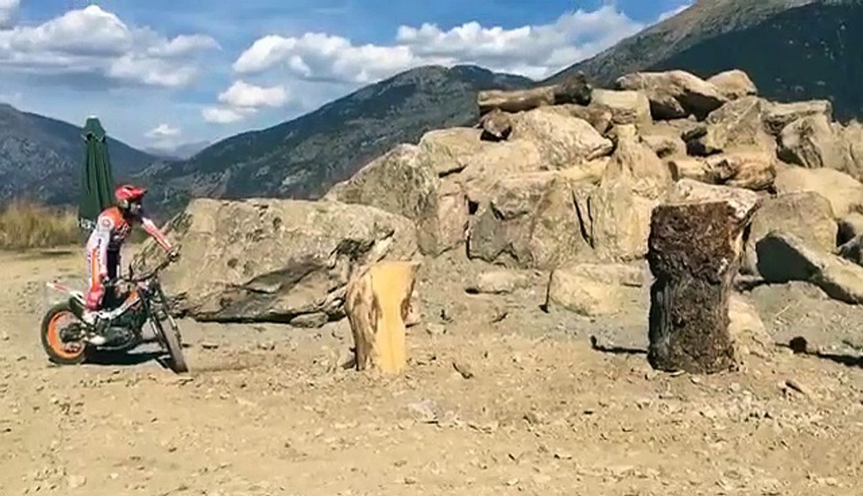 Moto GP Stunt - Whatsapp Video