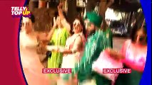 Kishwer And Suyyash The Most Stylish Bride & Groom Interview _ Exclusive ( 240 X 426 )