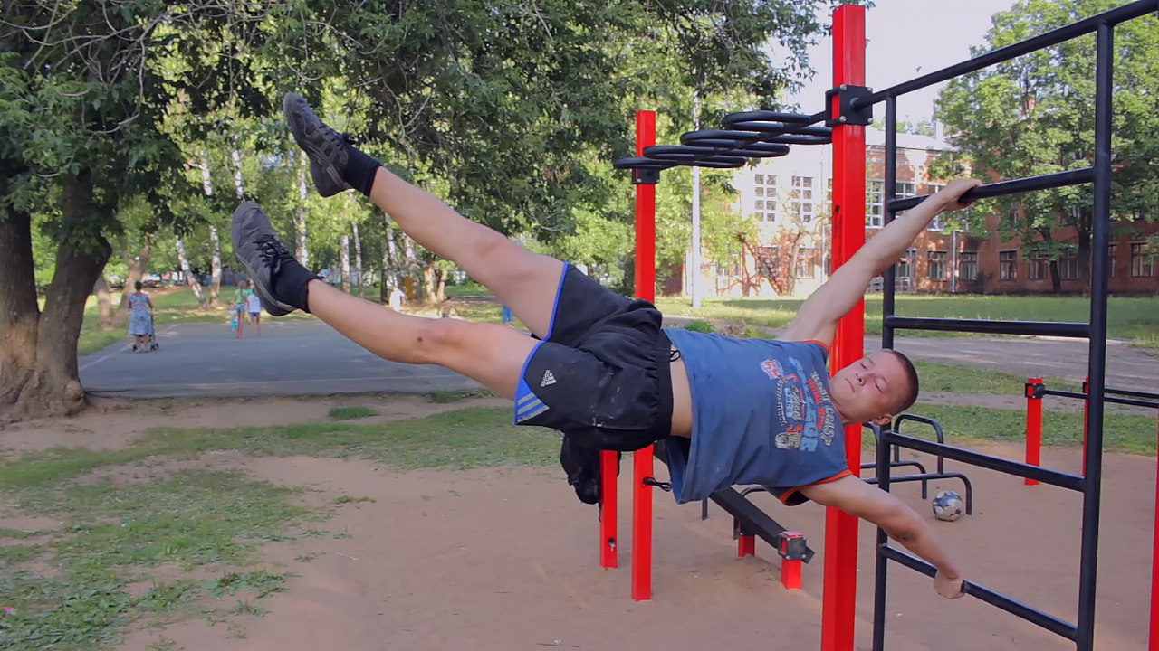 Горизонтальный флажок на шведской стенке. Обучалка по Workout 16