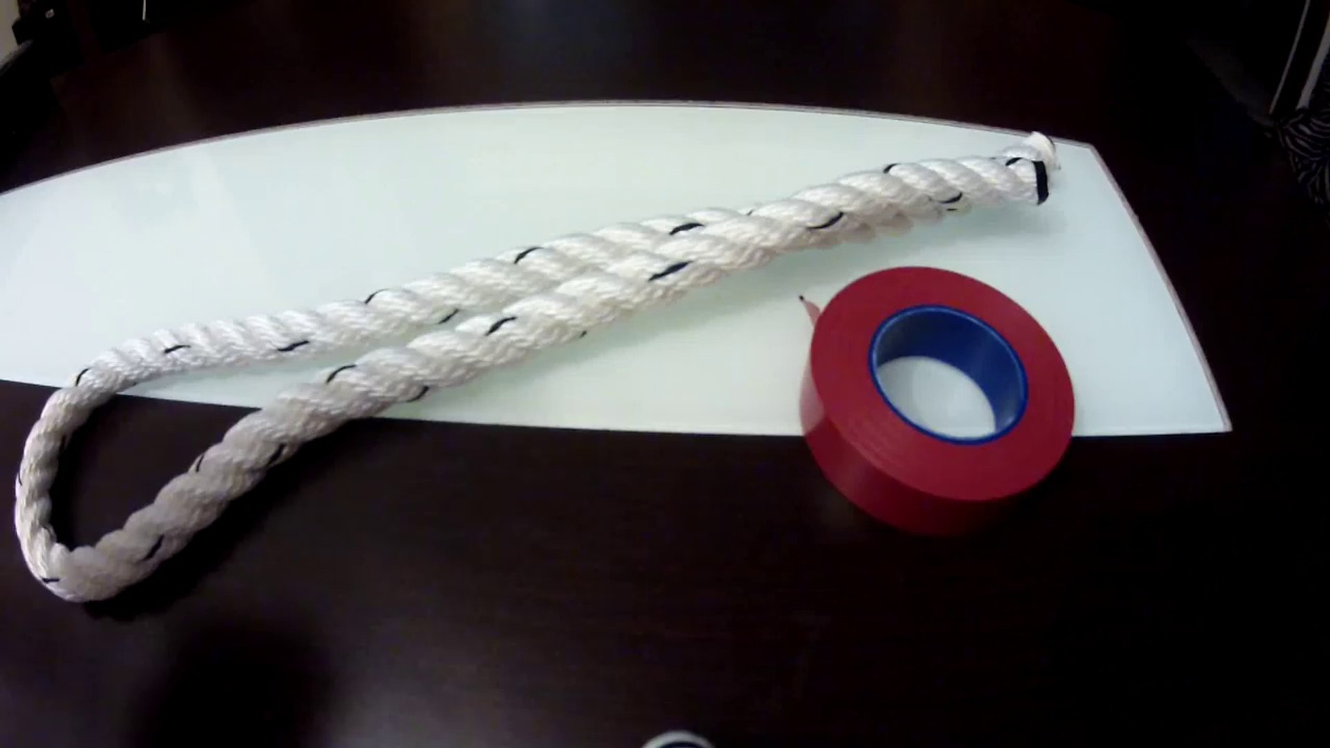 Como hacer una gaza para amarras con cabo náutico de 3 torones - Vídeo  Dailymotion