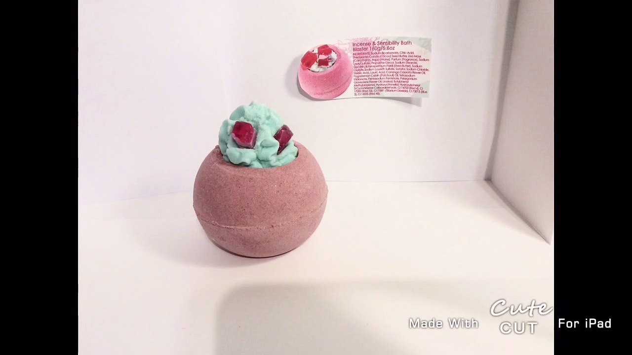 Test bombe de bain de chez Bomb cosm?tics !