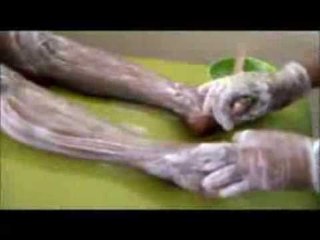 Soins corporels chez Fat Institut avec mme Zouho Fatou