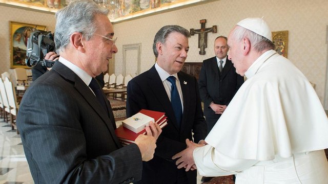 Paz en Colombia: el papa Francisco media entre Santos y Uribe en el Vaticano