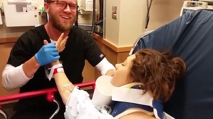 Woman Under Anesthesia Gets Flirty With Attractive Nurse And Proposes To Him