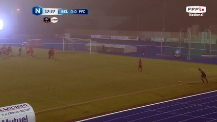 Coup franc excentré