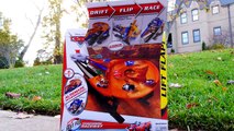 Micro Drifters Cars 2 Track Transforming Raceway Disney Cars Microdrifters Fast Flip Speedway!