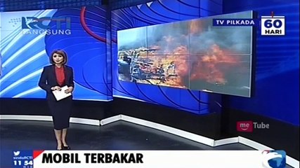 Mobil Sedan Terguling hingga Terbakar.