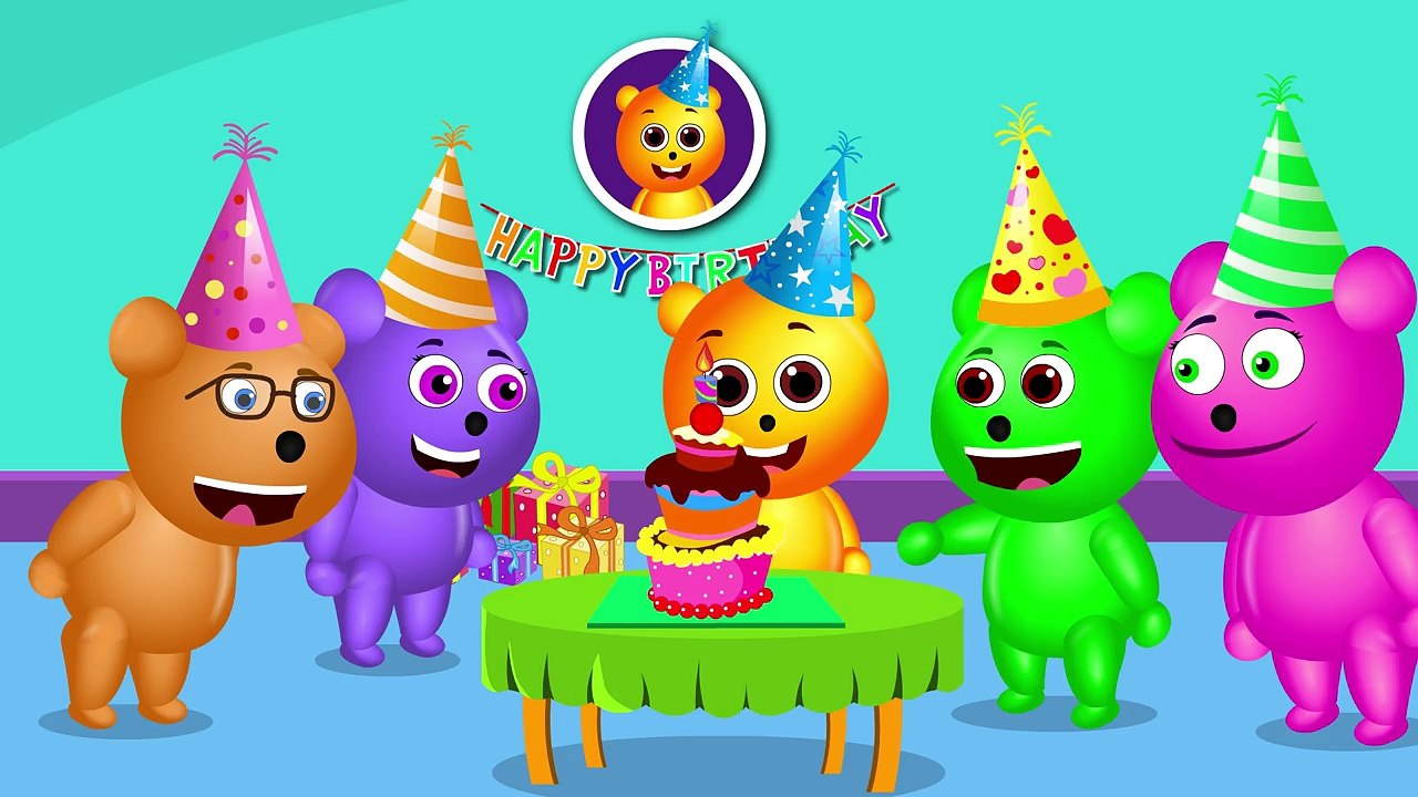 Mega Gummy bear jumping on the bed finger family Rhyme for Kids | Gummy