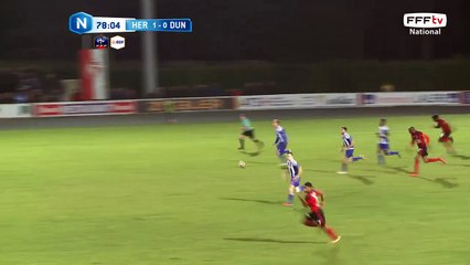 Coup franc très mal joué.