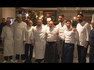 Aversa (CE) - "Morsi & Rimorsi" apre in città e adotta un monumento (16.12.16)