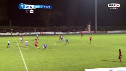 Très bon centre fort devant les buts.