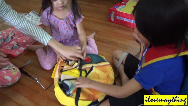 School Bus Playhouse Tent by Playhut - Hulyan & Mayas Fun Playtime :-)