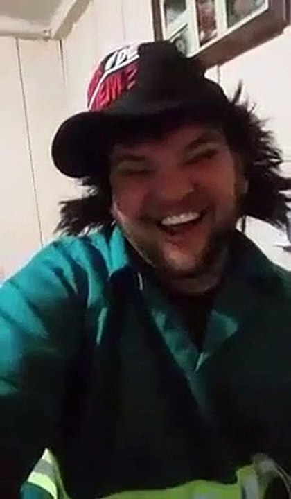 WhatsApp Video 2016-12-16 at 23.25.34