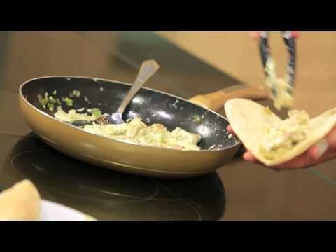 سندوتش شيش الدجاج بالجبنة - عصير كيوي بحشوة الفراولة #ساندويتش_وحاجة_ساقعة #شريف_الحطيبى #cbcsofra