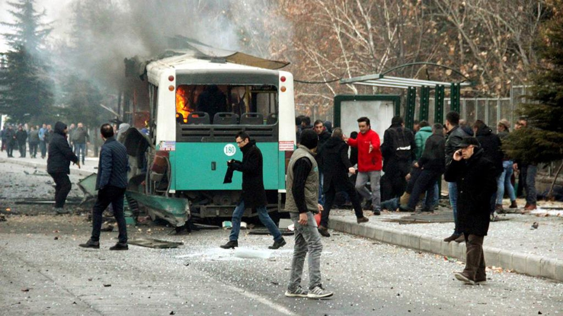Las autoridades turcas responsabilizan a los rebeldes kurdos del atentado suicida en Kayseri
