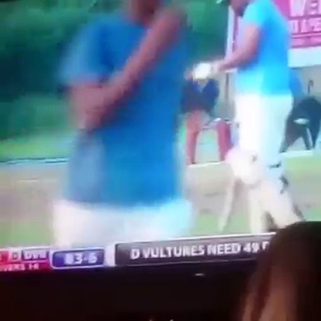 ⁣Most Weird and Funny Bowling Action In The History of Cricket