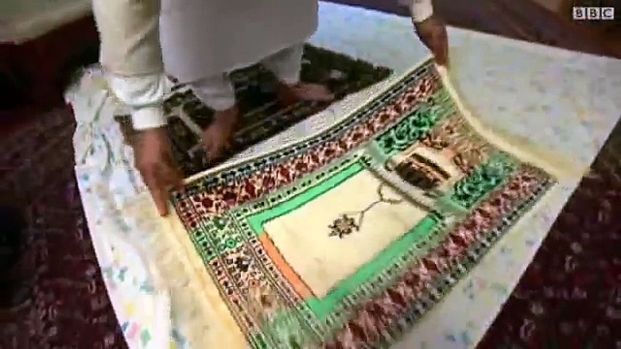 امام مسلم مثلي يزوج المثليين