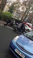 Deux malfrats tentent de voler une moto avec une disqueuse en plein jour à Londres