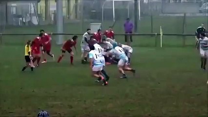 Kadın hakeme saldırmanın bedeli ağır oldu