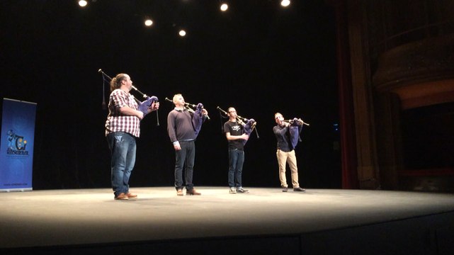 Concours de cornemuses à Quimper