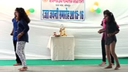 SCHOOL GIRLS DANCE ON GOD ALLA AUR BHAGWAN