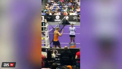 Vídeo_ Sharapova se baila el _un pasito pa'lante María_ con mucho flow - AS.com