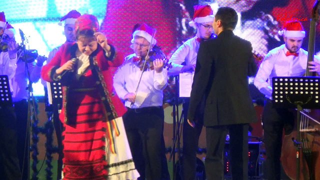 Orchestra Rapsodia Bihoreana ,dirijor, profesor Liviu Butiu - Voichita Mihoc.