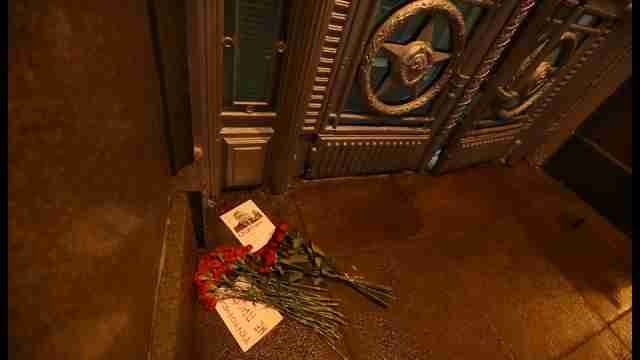 Duelo en el Ministerio de Exteriores ruso para recordar a embajador asesinado