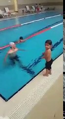 Acımasız amca - (Ufak çocuga bu yapılır mı)