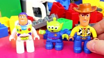 Lego Duplo Toy Story 3 Woody Buzz Lightyear Sheriff Save Disney Pixar Cars Lightning McQueen