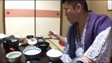 【金バエ】SATOMIと温泉宿で料理を喰らう
