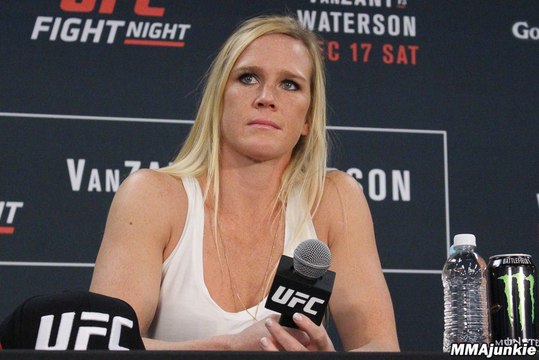 Holly Holm dismisses 'Cyborg,' Rousey talk ahead of UFC 208