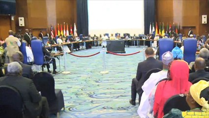 زعماء غرب أفريقيا يناشدون جامي التنحي عن السلطة