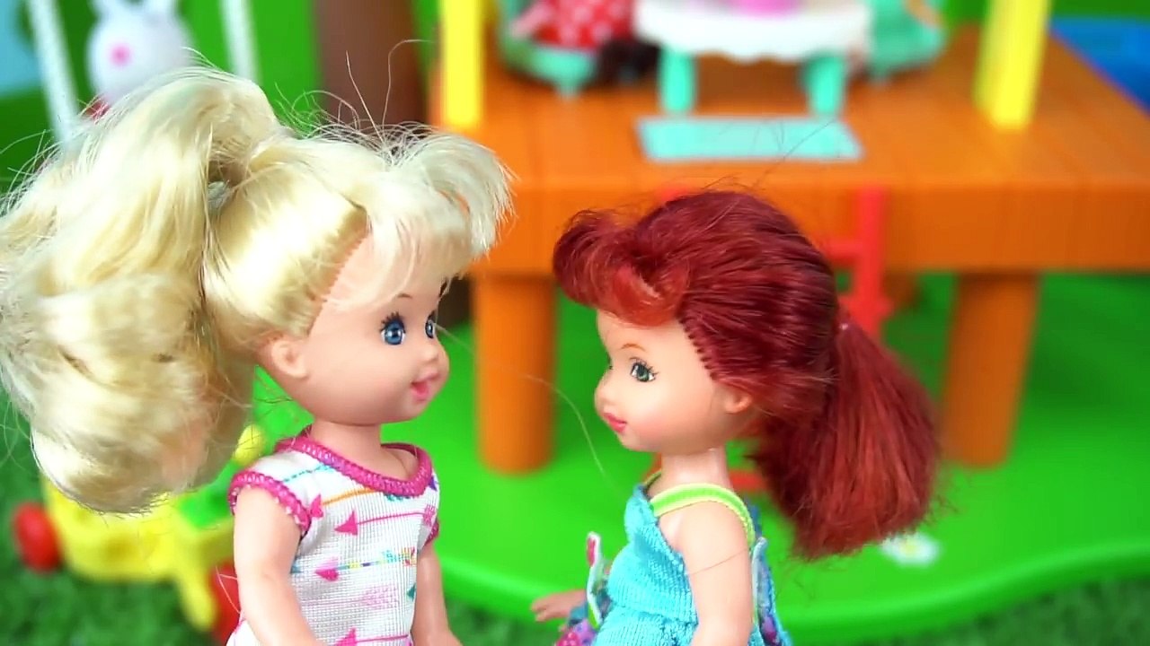 Parque de Peppa Pig - Excursion con Las Bebes de Frozen Elsa Anna Ariel - Juguetes de Peppa Pig